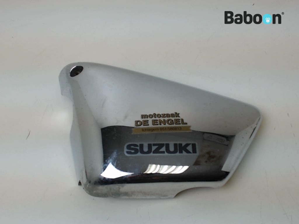 Suzuki VZ 800 1997-2004 Marauder (VZ800) Painel de selim esquerdo