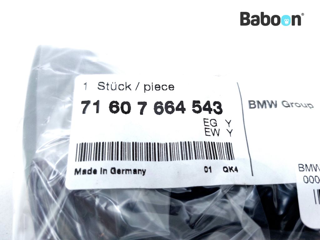 BMW Oprava horního kufru