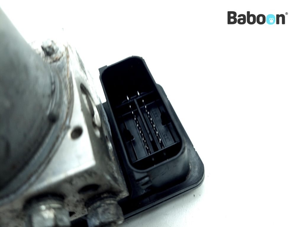 カメラ カメラ 2021-2023 KAWASAKI NINJA ZX10R ABS BRAKE PUMP MODULE