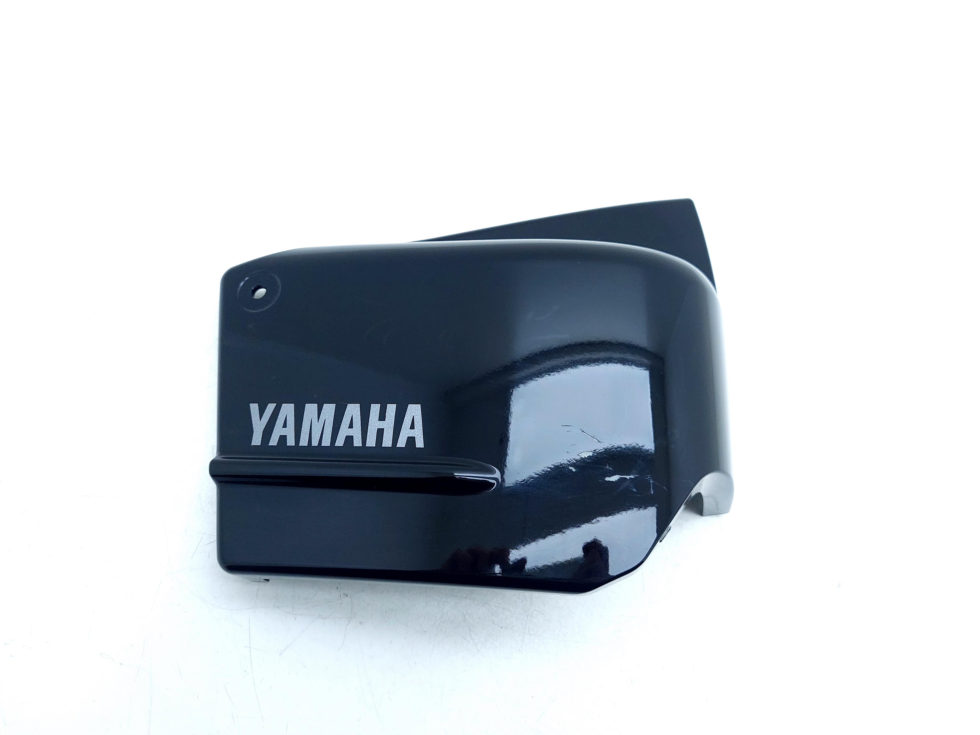 Yamaha XVS 650 Dragstar 1997-2002 (XVS650) Painel de selim direito (4TR-21721-00)