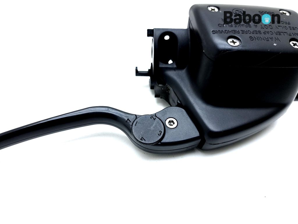 R/B BAMU0006 - MASTER CYL ASSY - 11.0 FRONT BRAKE main image 1