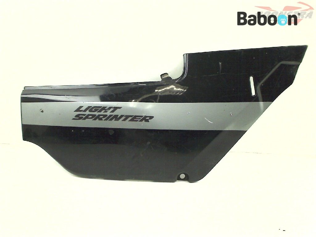 Suzuki RG 125 Gamma 1985-1991 Plastik boczny siedzenia prawy (47111-36A00)