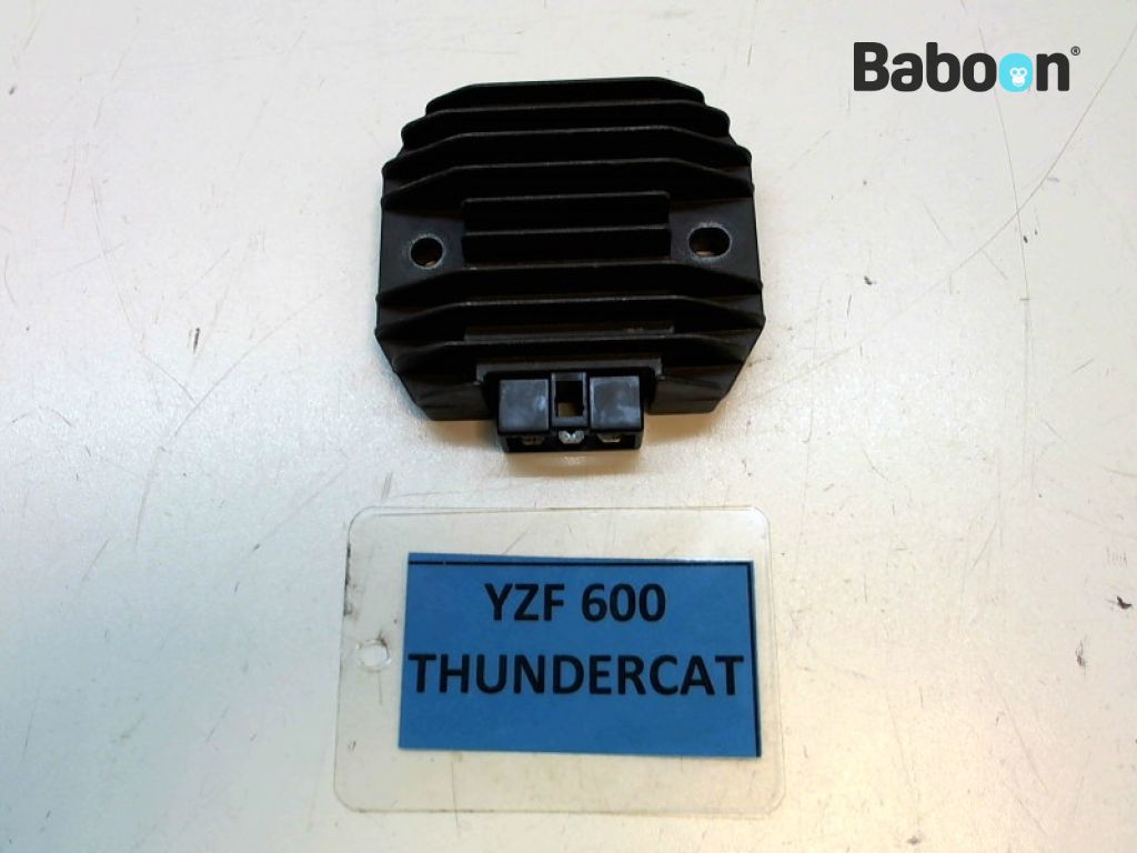 Yamaha YZF 600 R Thunder Cat 1996-2002 (YZF600R 4TV) Feszültségszabályozó/egyenirányító (SH650A-12)