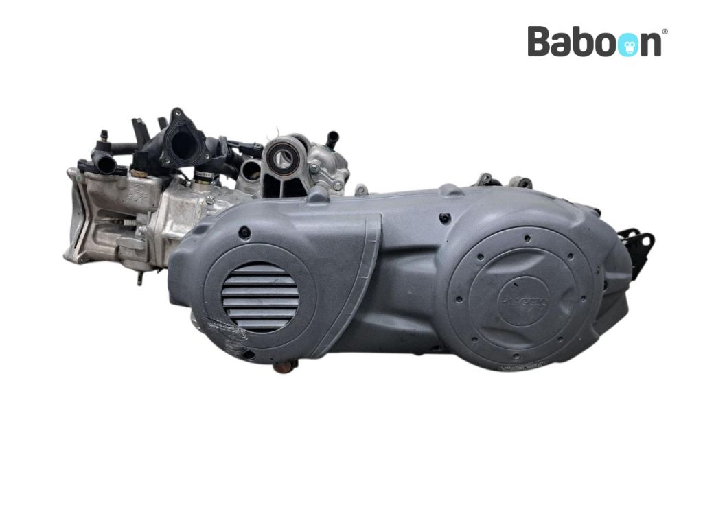 Piaggio X9 500 Engine Piaggio Vespa X9 500 2000-2003 M2700004