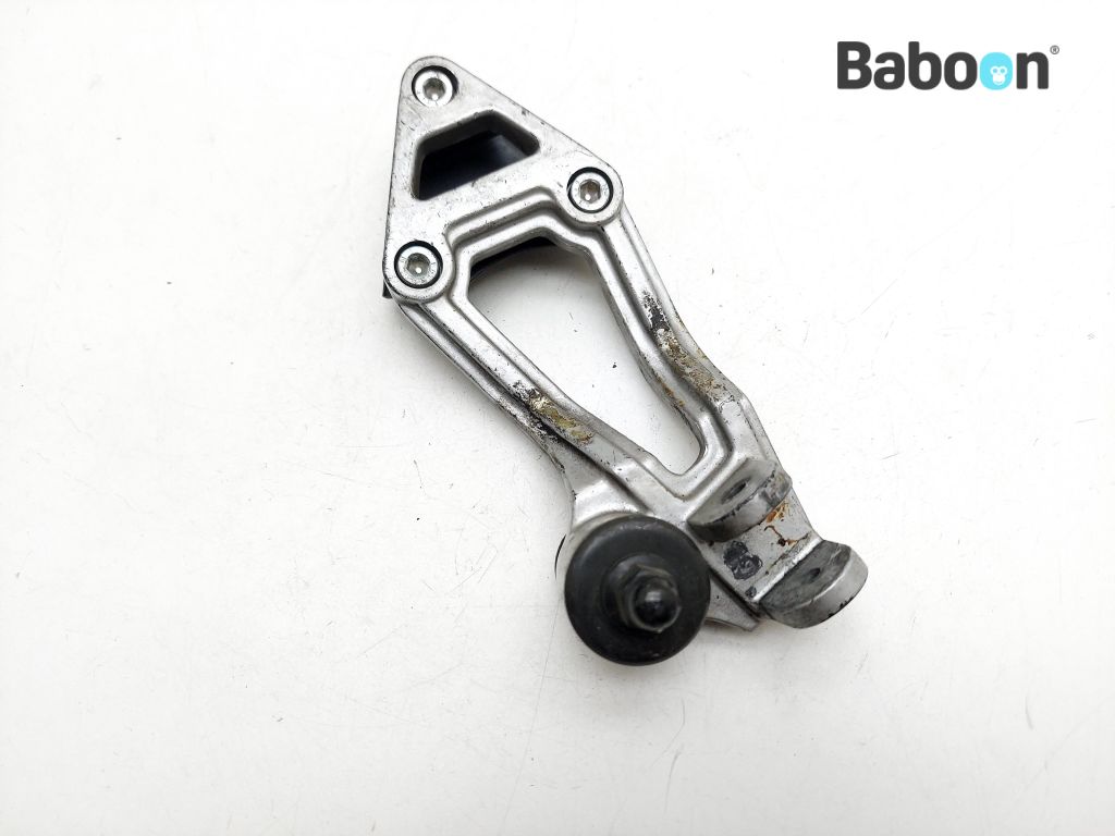 ake0211ページ Kawasaki ZX 10 1988-1990 Tomcat (ZX-10 ZX1000B) Footrest Bracket